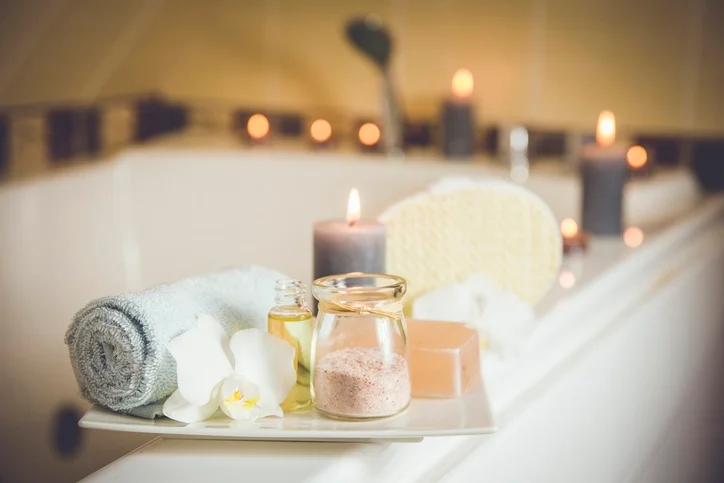 مزایای آروماتراپی با جکوزی